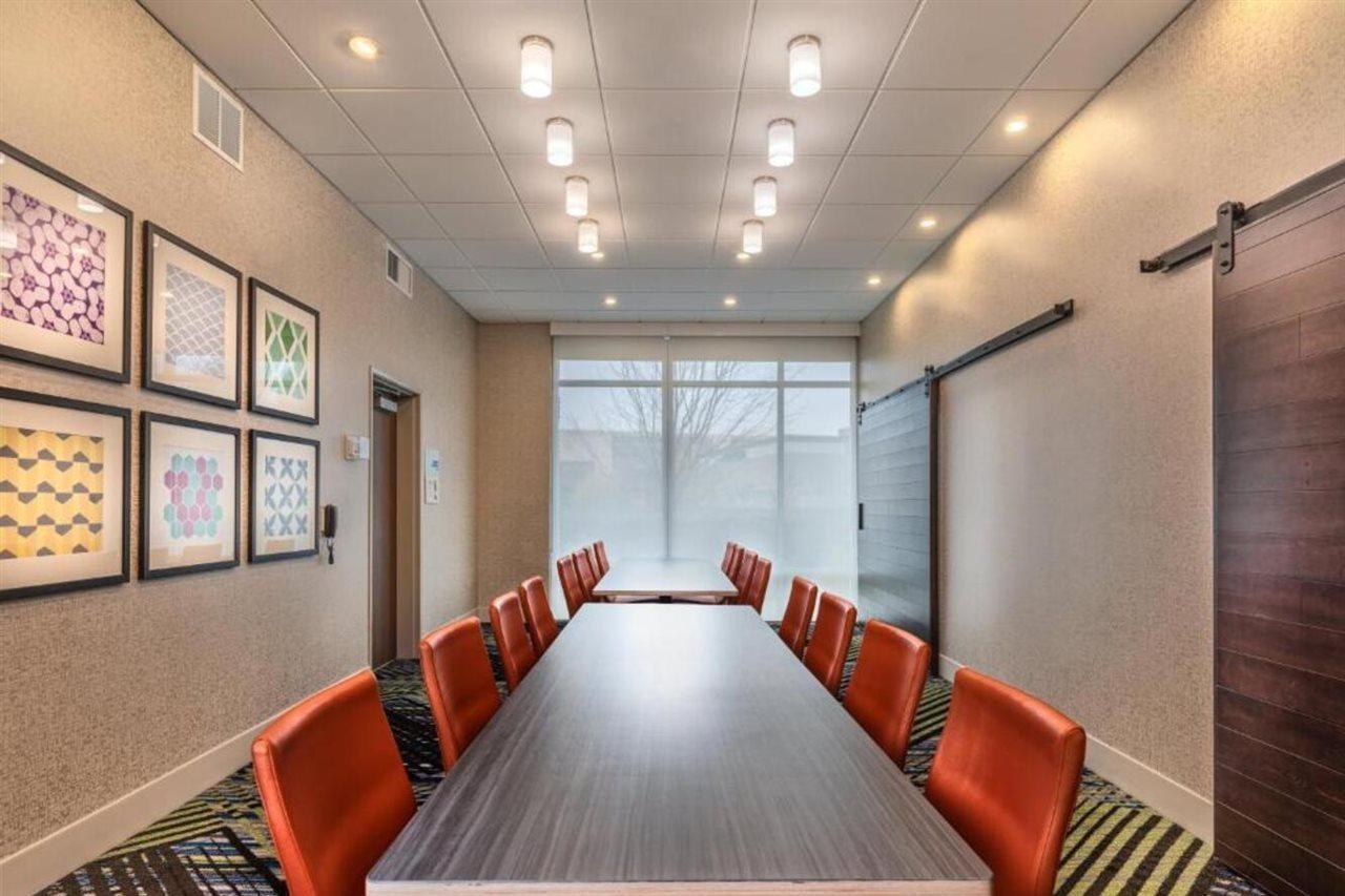 Holiday Inn Express & Suites Salem North - Keizer By Ihg Bagian luar foto