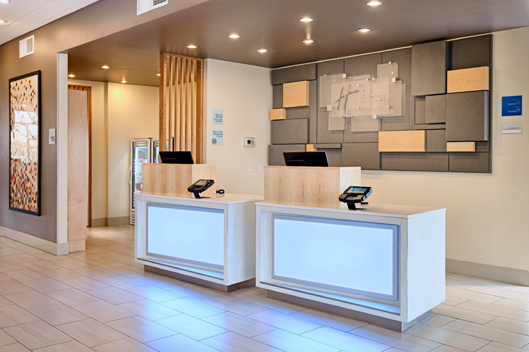 Holiday Inn Express & Suites Salem North - Keizer By Ihg Bagian luar foto